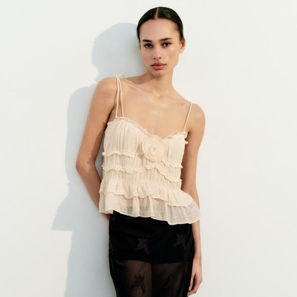 ZARA FLORAL RUFFLED FLUID TOP SIZE SMALL